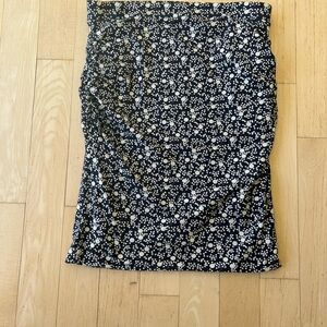Boden Women's Graphic Floral Navy and White Skirt - Size 12